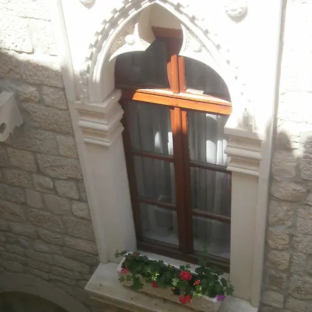 Palace Stafileo * Trogir