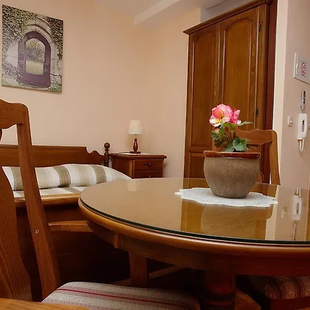 Apartament Palace Stafileo