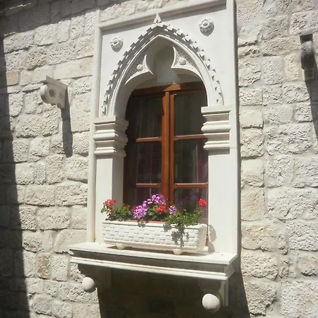 Apartment Palace Stafileo Trogir