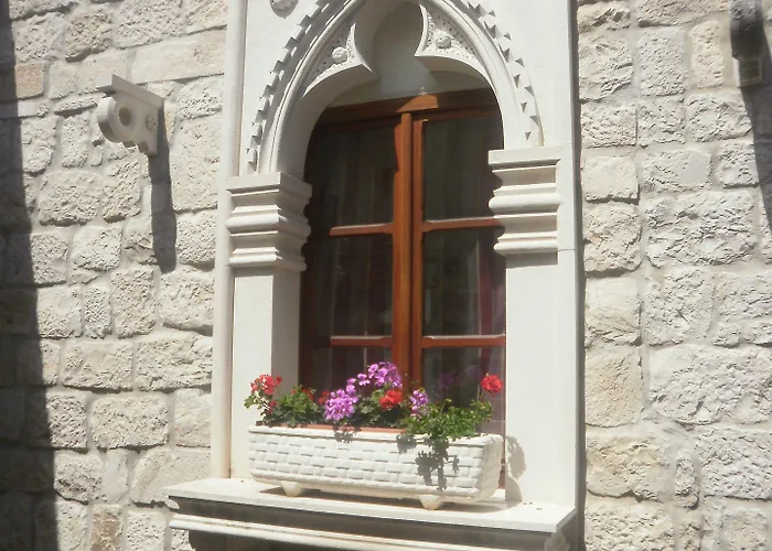 Palace Stafileo شقة *