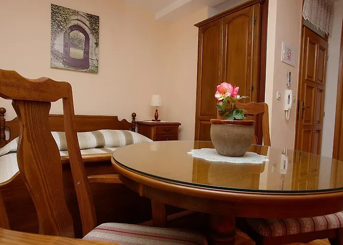 شقة Palace Stafileo