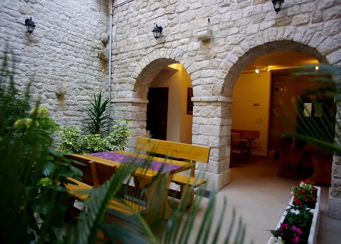Palace Stafileo شقة *