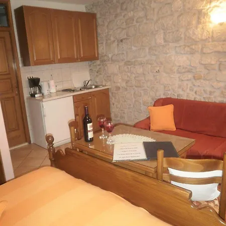 Palace Stafileo Apartman