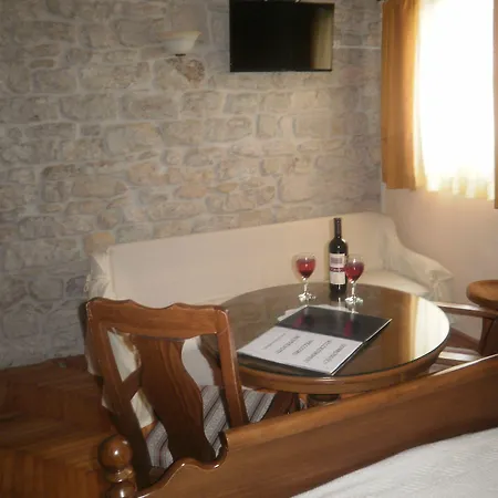 Palace Stafileo Trogir